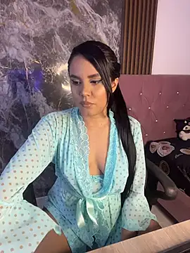 nicol_jone1 live