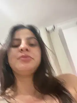 Livia-cortez live