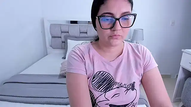 Camilaa_bueno live
