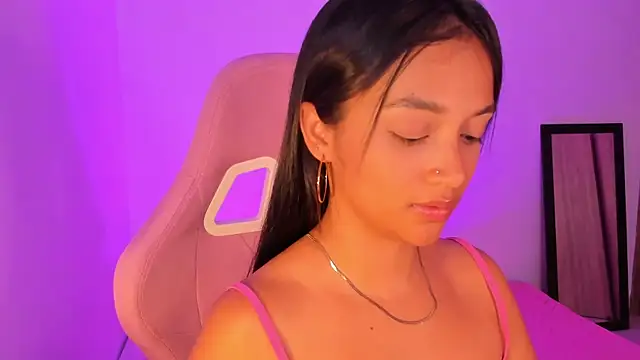 MelanyOconner live