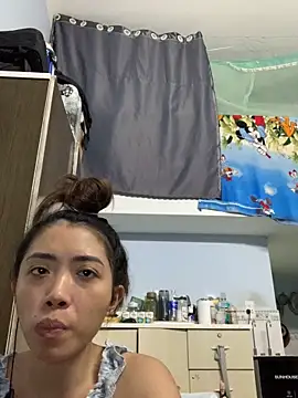 Minee1202 live