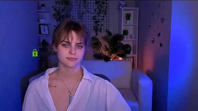naya_may live