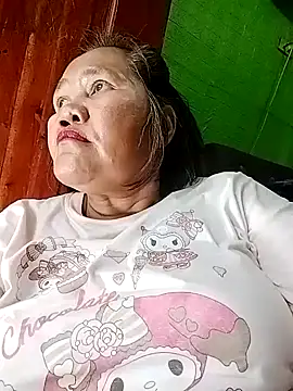 Hotsexymomcams4u live