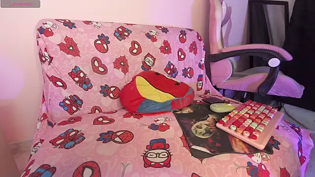 kitty-kryss live
