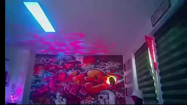 Anonymimi69 live