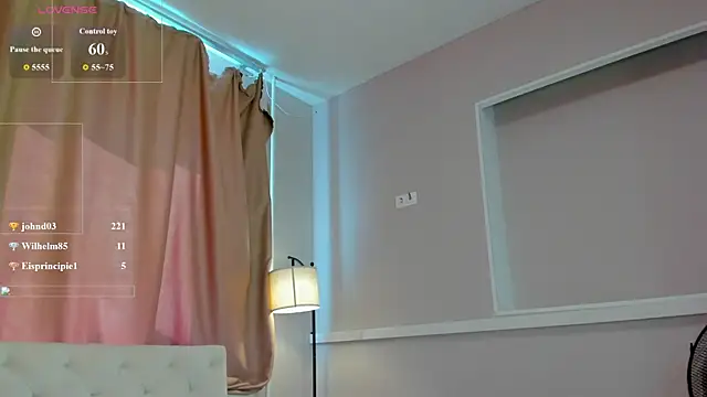 Selena_Sharp live