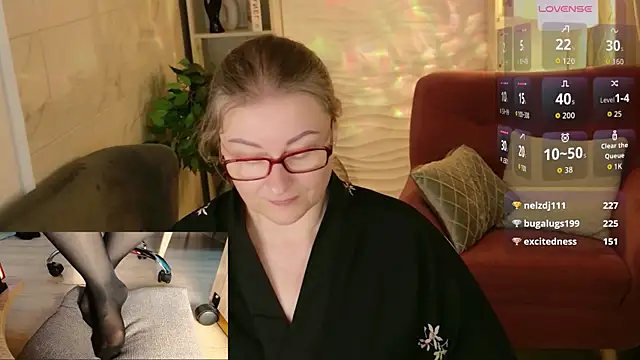 Alexandra_Kind live