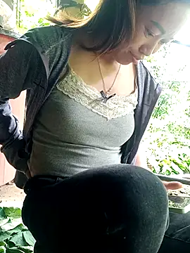 little-effy live