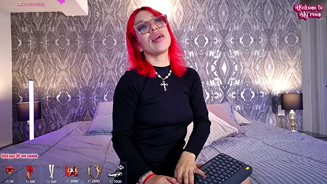 AbellaFox_ live