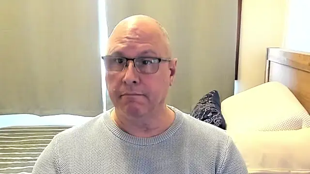 Nudist_Aussie_Daddy live