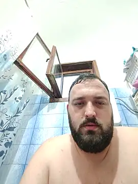 Horneymonster222 live