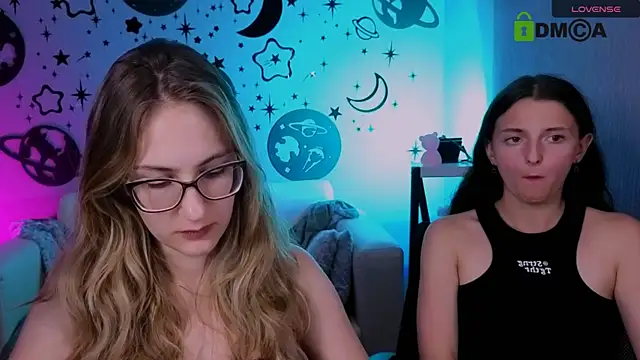 playful_sophie live