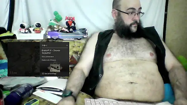 BriTheTopBear live
