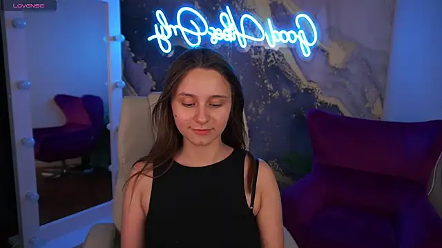 TinyNatalie live
