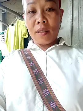 Chin-ni live