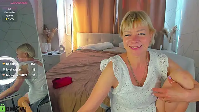 Ann_Annise live