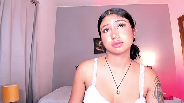 KimTaylorW live