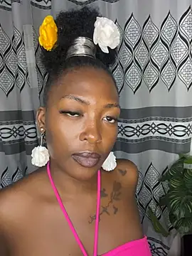 pinky_booty live