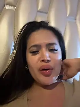Sara_fun live
