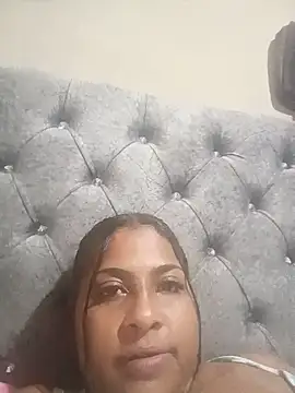 Giselabrunette25 live