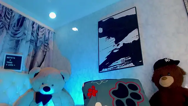Julia_Bulette1 live