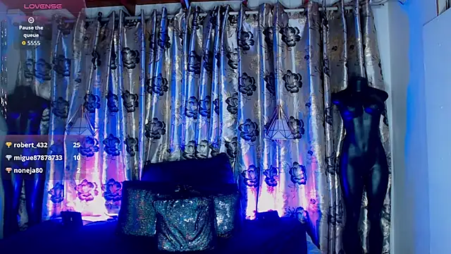 Hecate_doll live