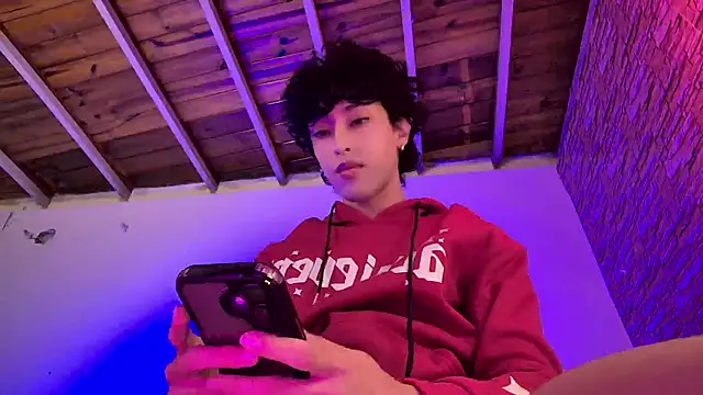 xFemboyToy live