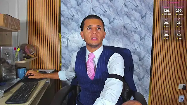 Hideintheoffice live