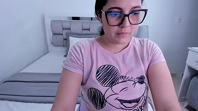 Camilaa_bueno live