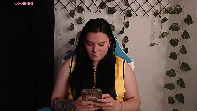 Nika_1_ live