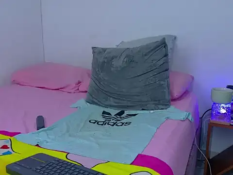 skoook_gray_ live