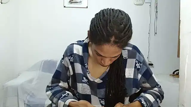angelamarie1 live