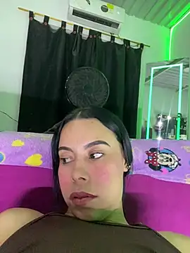Lesly_Cute_ live