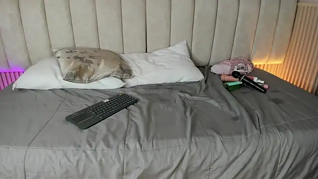 julimonroe_ live