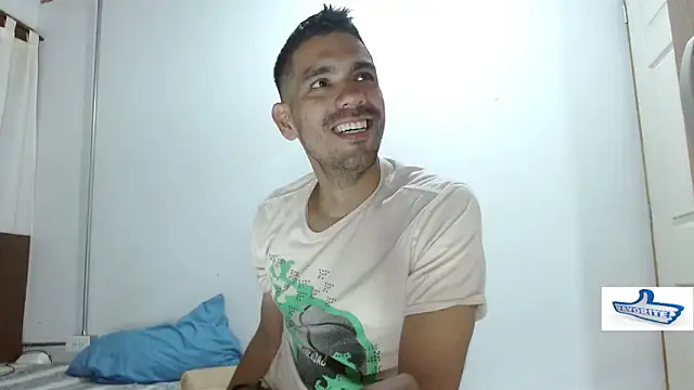 JohanyLatino live