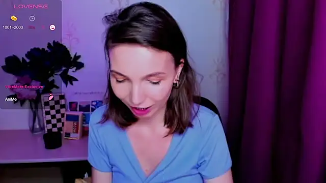 KindHazelHere_ live