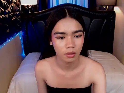 Christine_pretty live