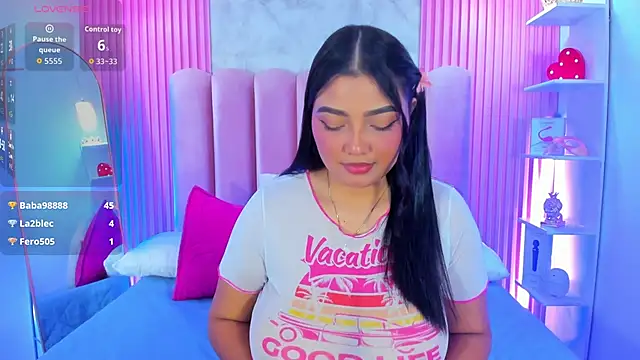 ArianaRougee live