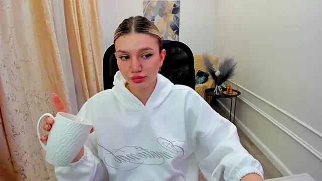 SelenaeMoore live