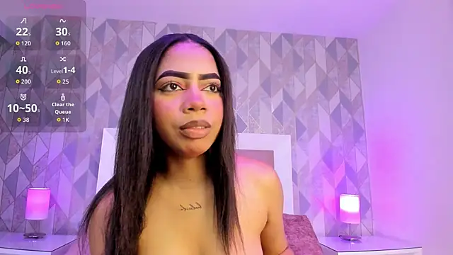 TyraKayne live