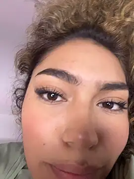 Maddy_Beluci live
