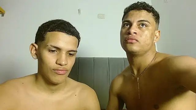 Jose_And_Daniel live