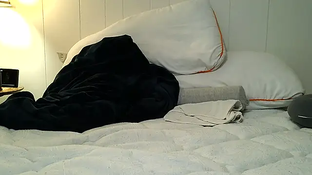 9VOLTT live