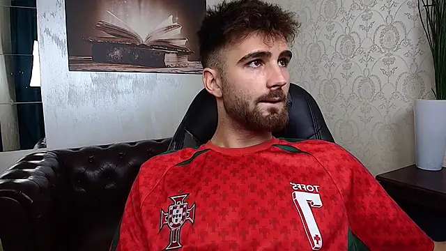 KyloEast live