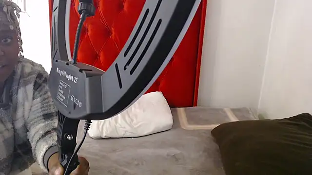 African_Busty live