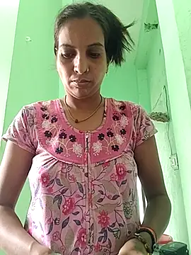 Sexy-Kajal2 live