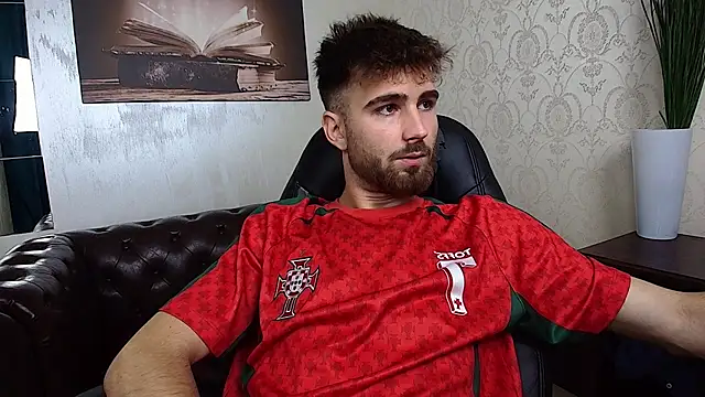 KyloEast live
