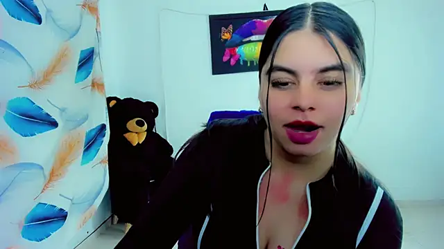 maddison_ivannova live