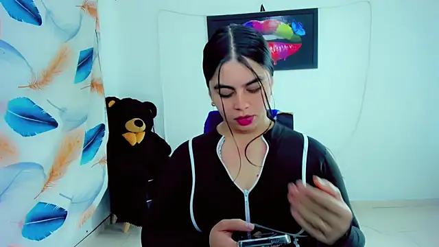 maddison_ivannova live
