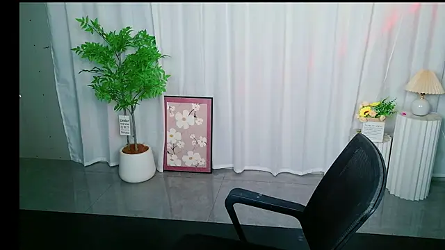 MO-001 live